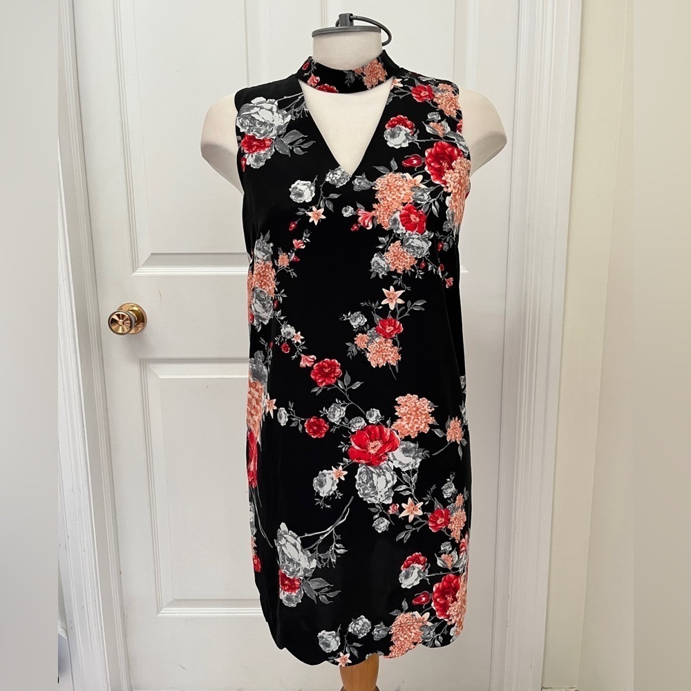 Monteau floral dress size medium